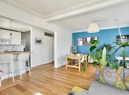 Spacieux Avec Balcon / Batignolles