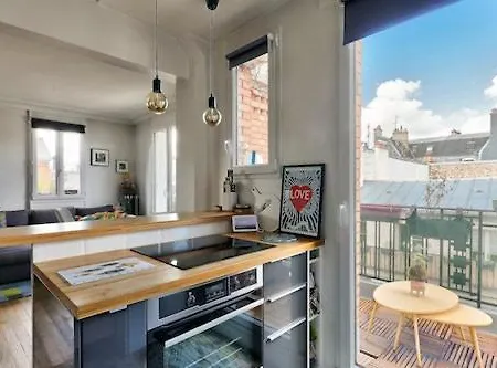 Spacieux Avec Balcon / Batignolles