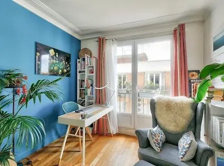 Apartament Spacieux Avec Balcon / Batignolles