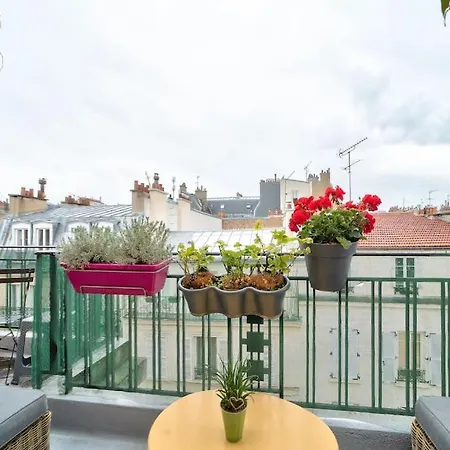 Spacieux Avec Balcon / Batignolles *